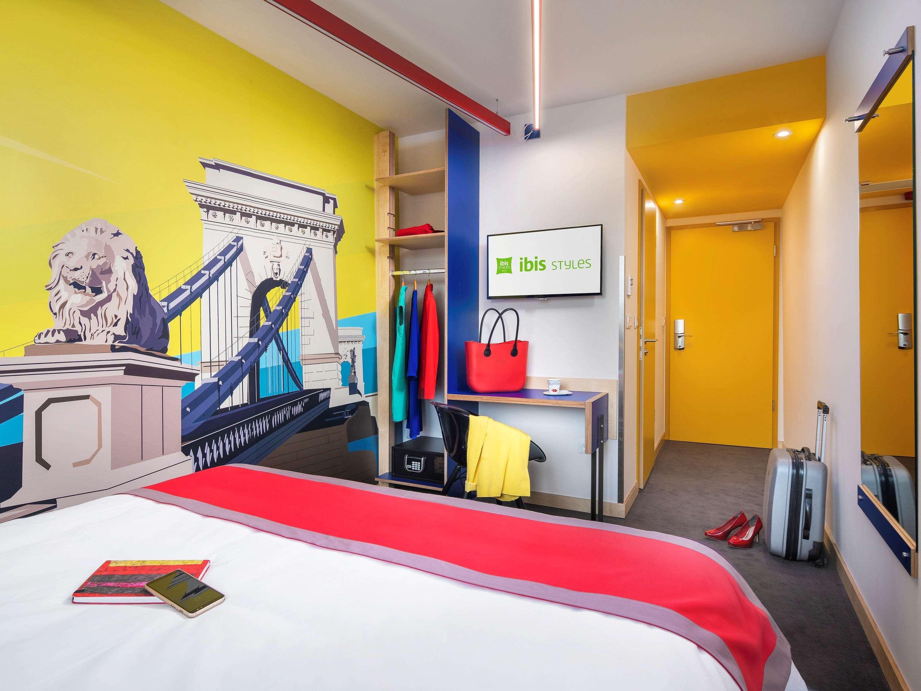 Ibis Styles Budapest Citywest Hotel Exterior photo